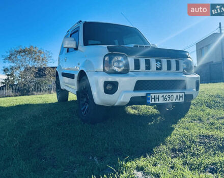 Білий Сузукі Джімні, об'ємом двигуна 1.33 л та пробігом 72 тис. км за 13400 $, фото 5 на Automoto.ua