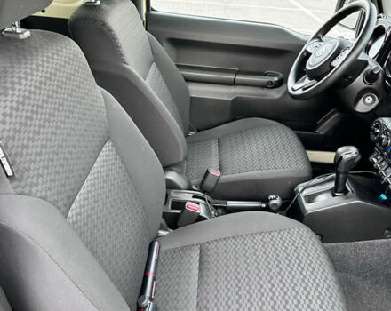 Белый Сузуки Джимни, объемом двигателя 1.46 л и пробегом 47 тыс. км за 22500 $, фото 8 на Automoto.ua