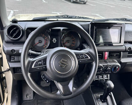 Белый Сузуки Джимни, объемом двигателя 1.46 л и пробегом 47 тыс. км за 22500 $, фото 12 на Automoto.ua