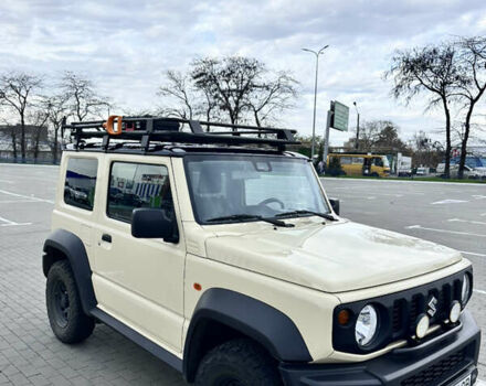 Белый Сузуки Джимни, объемом двигателя 1.46 л и пробегом 47 тыс. км за 22500 $, фото 3 на Automoto.ua