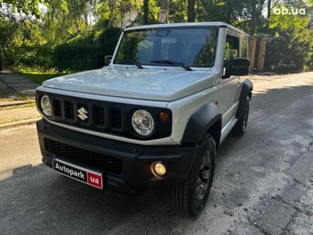 Сузуки Джимни 2020 в Киеве на Automoto.ua Белый Сузуки Джимни, объемом двигателя 1.5 л и пробегом 23 тыс. км за 23990 $, фото 1 на Automoto.ua