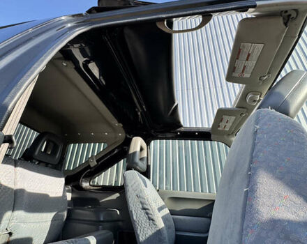 Черный Сузуки Джимни, объемом двигателя 1.3 л и пробегом 100 тыс. км за 7200 $, фото 21 на Automoto.ua