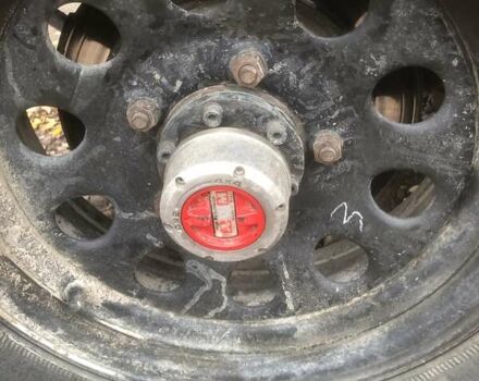 Чорний Сузукі Джімні, об'ємом двигуна 1.3 л та пробігом 164 тис. км за 9900 $, фото 9 на Automoto.ua