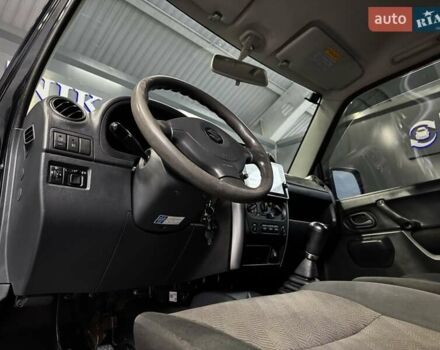 Черный Сузуки Джимни, объемом двигателя 1.33 л и пробегом 168 тыс. км за 12200 $, фото 25 на Automoto.ua