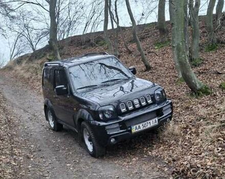 Чорний Сузукі Джімні, об'ємом двигуна 1.3 л та пробігом 225 тис. км за 6500 $, фото 1 на Automoto.ua