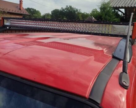 Червоний Сузукі Джімні, об'ємом двигуна 1.3 л та пробігом 205 тис. км за 5400 $, фото 2 на Automoto.ua