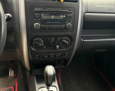 Червоний Сузукі Джімні, об'ємом двигуна 1.33 л та пробігом 114 тис. км за 9500 $, фото 4 на Automoto.ua