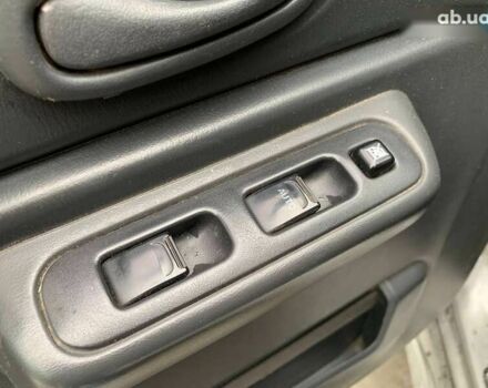 Сузуки Джимни, объемом двигателя 1.3 л и пробегом 94 тыс. км за 10790 $, фото 13 на Automoto.ua