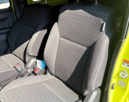 Желтый Сузуки Джимни, объемом двигателя 1.5 л и пробегом 28 тыс. км за 20450 $, фото 18 на Automoto.ua