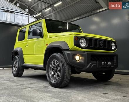 Желтый Сузуки Джимни, объемом двигателя 1.5 л и пробегом 149 тыс. км за 17900 $, фото 41 на Automoto.ua