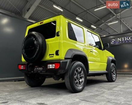 Желтый Сузуки Джимни, объемом двигателя 1.5 л и пробегом 149 тыс. км за 17900 $, фото 19 на Automoto.ua