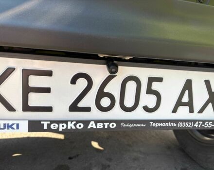 Желтый Сузуки Джимни, объемом двигателя 1.5 л и пробегом 28 тыс. км за 20450 $, фото 7 на Automoto.ua