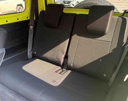 Желтый Сузуки Джимни, объемом двигателя 1.5 л и пробегом 28 тыс. км за 20450 $, фото 13 на Automoto.ua