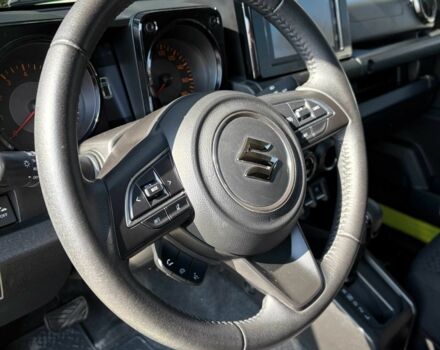 Желтый Сузуки Джимни, объемом двигателя 1.5 л и пробегом 28 тыс. км за 20450 $, фото 19 на Automoto.ua