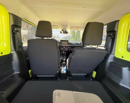 Желтый Сузуки Джимни, объемом двигателя 1.5 л и пробегом 28 тыс. км за 20450 $, фото 9 на Automoto.ua