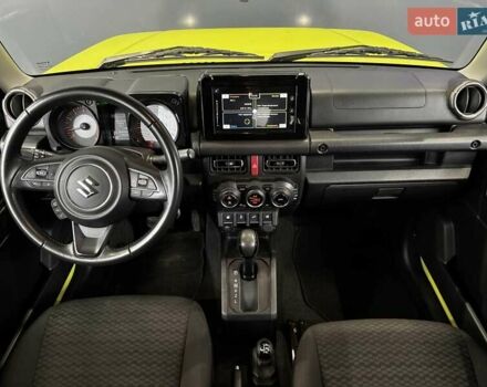 Желтый Сузуки Джимни, объемом двигателя 1.5 л и пробегом 149 тыс. км за 17900 $, фото 44 на Automoto.ua