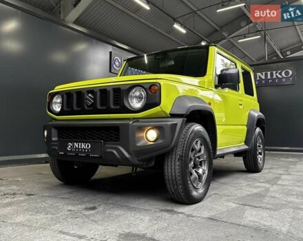 Желтый Сузуки Джимни, объемом двигателя 1.5 л и пробегом 149 тыс. км за 17900 $, фото 1 на Automoto.ua