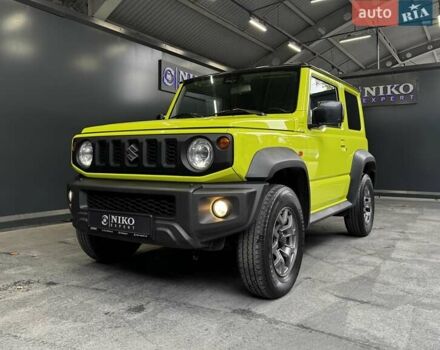 Желтый Сузуки Джимни, объемом двигателя 1.5 л и пробегом 149 тыс. км за 17900 $, фото 3 на Automoto.ua