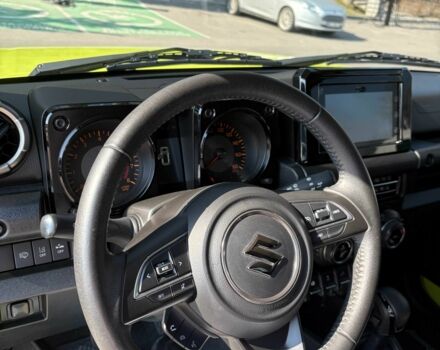 Желтый Сузуки Джимни, объемом двигателя 1.5 л и пробегом 28 тыс. км за 20450 $, фото 14 на Automoto.ua