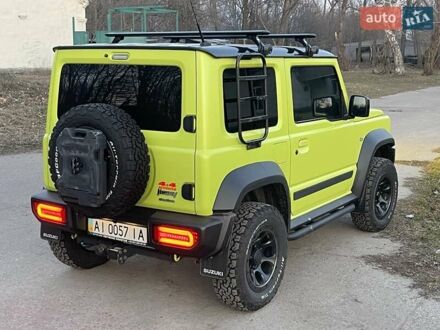 Сузуки Джимни 2020 в Киеве на Automoto.ua Желтый Сузуки Джимни, объемом двигателя 1.46 л и пробегом 25 тыс. км за 31900 $, фото 1 на Automoto.ua