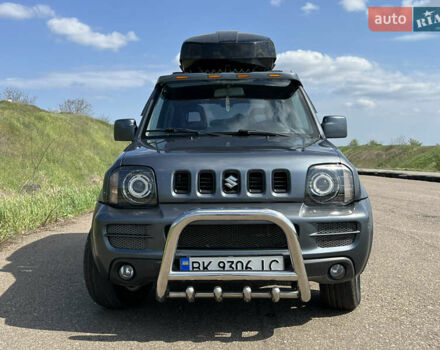 Сірий Сузукі Джімні, об'ємом двигуна 1.3 л та пробігом 195 тис. км за 8500 $, фото 2 на Automoto.ua