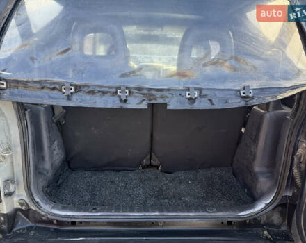 Сірий Сузукі Джімні, об'ємом двигуна 1.46 л та пробігом 117 тис. км за 12000 $, фото 15 на Automoto.ua