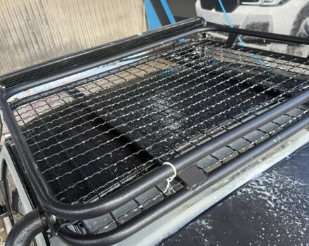 Сірий Сузукі Джімні, об'ємом двигуна 1.46 л та пробігом 117 тис. км за 12000 $, фото 7 на Automoto.ua