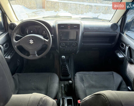 Сірий Сузукі Джімні, об'ємом двигуна 1.46 л та пробігом 117 тис. км за 12000 $, фото 12 на Automoto.ua