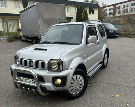 Сузукі Джімні 2013 у Харкові на Automoto.ua Сірий Сузукі Джімні, об'ємом двигуна 1.4 л та пробігом 38 тис. км за 10500 $, фото 10 на Automoto.ua