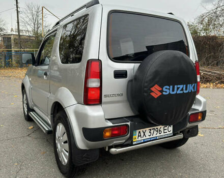 Сузукі Джімні 2013 у Харкові на Automoto.ua Сірий Сузукі Джімні, об'ємом двигуна 1.4 л та пробігом 38 тис. км за 10500 $, фото 4 на Automoto.ua