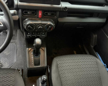 Серый Сузуки Джимни, объемом двигателя 1.46 л и пробегом 26 тыс. км за 21500 $, фото 11 на Automoto.ua