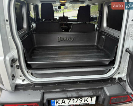 Серый Сузуки Джимни, объемом двигателя 1.46 л и пробегом 26 тыс. км за 21500 $, фото 12 на Automoto.ua