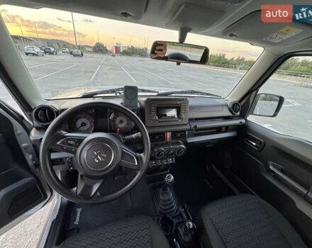 Серый Сузуки Джимни, объемом двигателя 1.46 л и пробегом 45 тыс. км за 21000 $, фото 20 на Automoto.ua