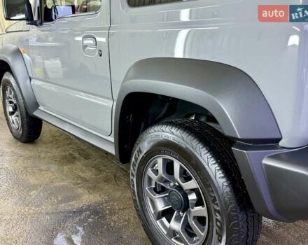 Сірий Сузукі Джімні, об'ємом двигуна 1.5 л та пробігом 6 тис. км за 24950 $, фото 41 на Automoto.ua