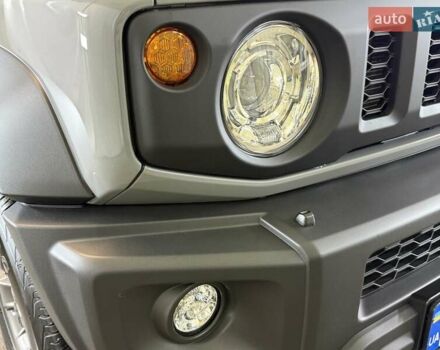 Сірий Сузукі Джімні, об'ємом двигуна 1.5 л та пробігом 6 тис. км за 24950 $, фото 33 на Automoto.ua