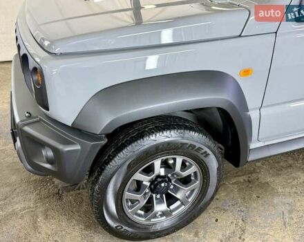 Сірий Сузукі Джімні, об'ємом двигуна 1.5 л та пробігом 6 тис. км за 24950 $, фото 27 на Automoto.ua