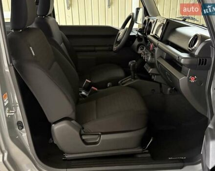 Сірий Сузукі Джімні, об'ємом двигуна 1.5 л та пробігом 6 тис. км за 24950 $, фото 70 на Automoto.ua