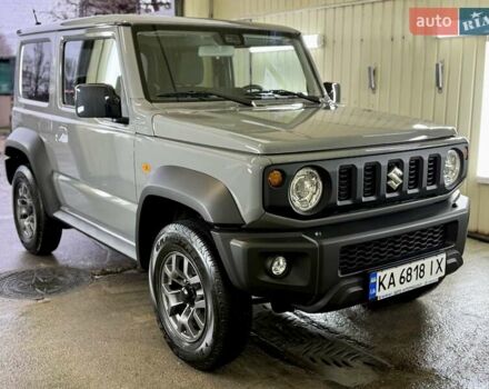 Сірий Сузукі Джімні, об'ємом двигуна 1.5 л та пробігом 6 тис. км за 24950 $, фото 2 на Automoto.ua