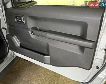 Сірий Сузукі Джімні, об'ємом двигуна 1.5 л та пробігом 6 тис. км за 24950 $, фото 69 на Automoto.ua