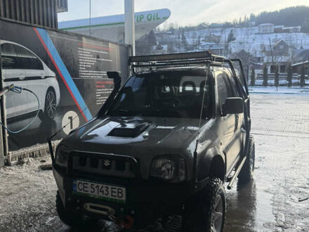 Сузукі Джімні 2008 у Путиле на Automoto.ua Сірий Сузукі Джімні, об'ємом двигуна 1.46 л та пробігом 117 тис. км за 13000 $, фото 1 на Automoto.ua