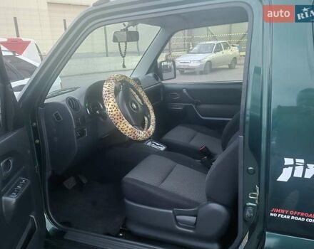 Сузуки Джимни 2006 в Киеве на Automoto.ua Зеленый Сузуки Джимни, объемом двигателя 1.3 л и пробегом 170 тыс. км за 8750 $, фото 9 на Automoto.ua