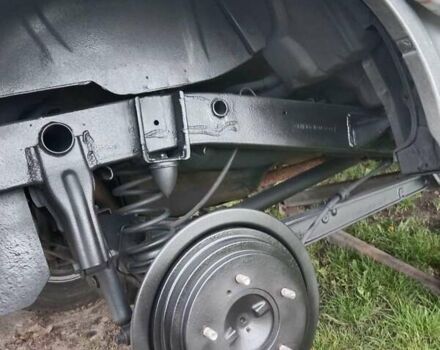 Зелений Сузукі Джімні, об'ємом двигуна 1.3 л та пробігом 65 тис. км за 17000 $, фото 42 на Automoto.ua