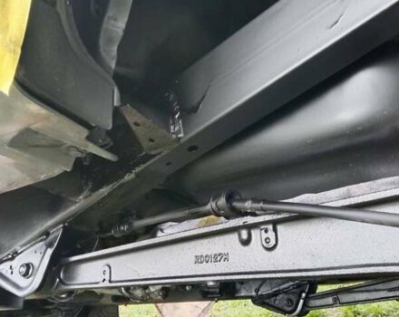 Зелений Сузукі Джімні, об'ємом двигуна 1.3 л та пробігом 65 тис. км за 17000 $, фото 37 на Automoto.ua