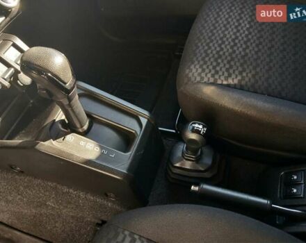 Зеленый Сузуки Джимни, объемом двигателя 1.46 л и пробегом 52 тыс. км за 20990 $, фото 9 на Automoto.ua