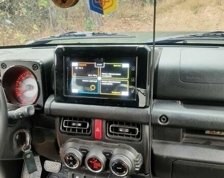 Зеленый Сузуки Джимни, объемом двигателя 1.5 л и пробегом 29 тыс. км за 19999 $, фото 17 на Automoto.ua