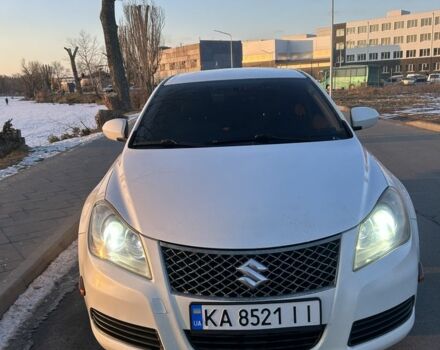 Белый Сузуки Кизаши, объемом двигателя 2.4 л и пробегом 258 тыс. км за 6300 $, фото 2 на Automoto.ua