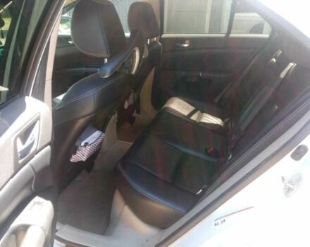 Белый Сузуки Кизаши, объемом двигателя 2.4 л и пробегом 206 тыс. км за 6500 $, фото 6 на Automoto.ua