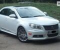 Белый Сузуки Кизаши, объемом двигателя 2.5 л и пробегом 164 тыс. км за 11500 $, фото 1 на Automoto.ua