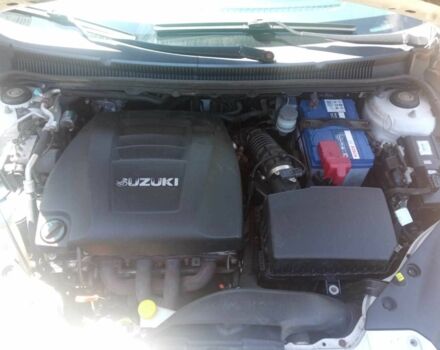 Белый Сузуки Кизаши, объемом двигателя 2.4 л и пробегом 206 тыс. км за 6500 $, фото 7 на Automoto.ua