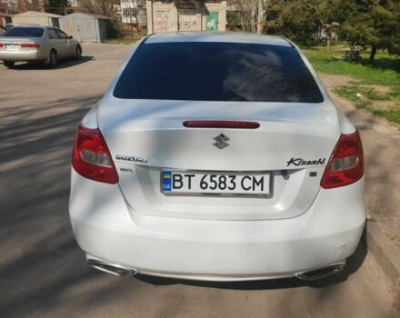 Белый Сузуки Кизаши, объемом двигателя 2.4 л и пробегом 206 тыс. км за 6500 $, фото 3 на Automoto.ua